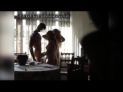 ❤️ Seks dostları nəhəng kişini və onunla birlikdə bir üçlüyü dəvət edirlər ❤️ Gözəl porno az.eviewporn.ru